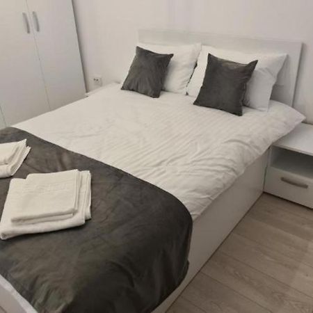 Lux Apartament Бакеу Екстер'єр фото